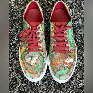 Good condition Mens Gucci shoes size 15.5